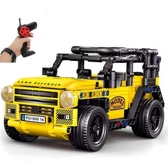 Come Alive 1:16 Scale RC Land Defender Rover. 446-piece DIY building kit with remote control. STEM engineering toy for kids.
